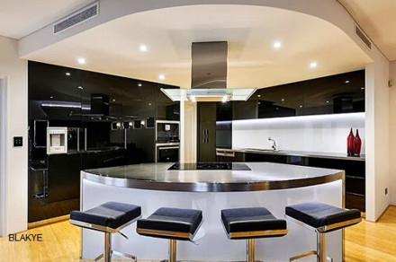 FABRICACIÓN DE COCINAS A LA MEDIDA